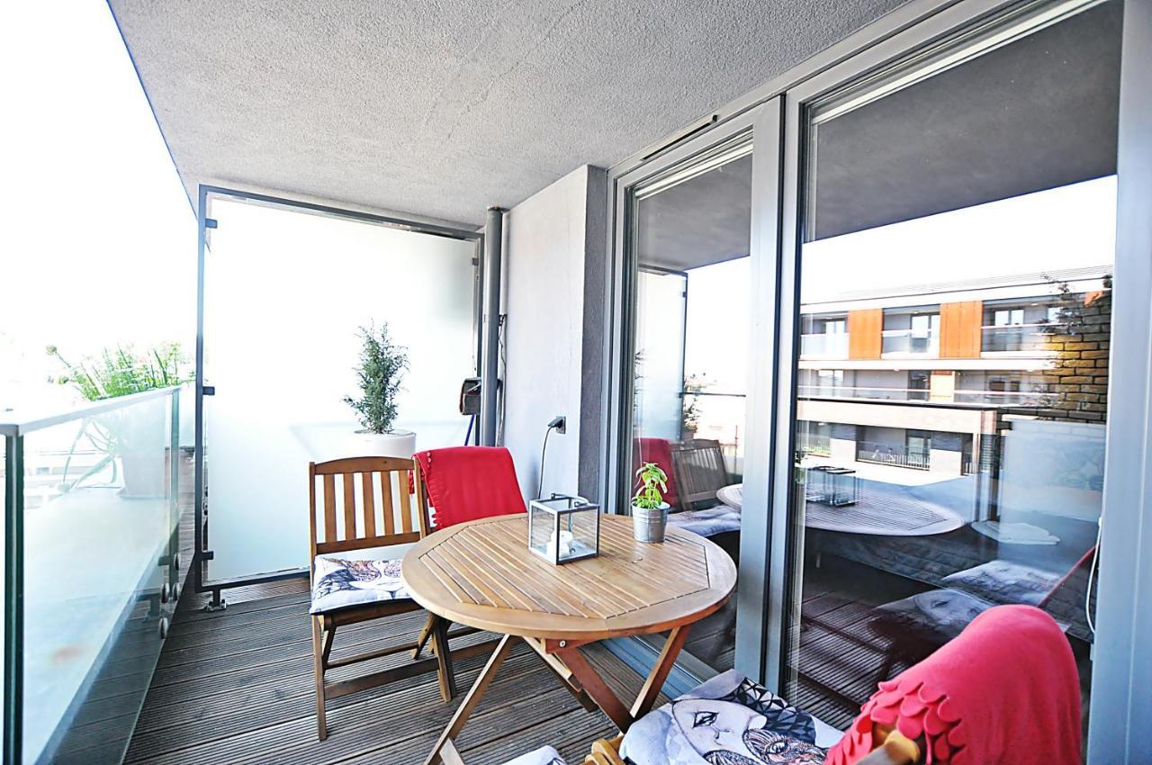 Designomania Apartments - Nadwislanska 11 Краков Экстерьер фото